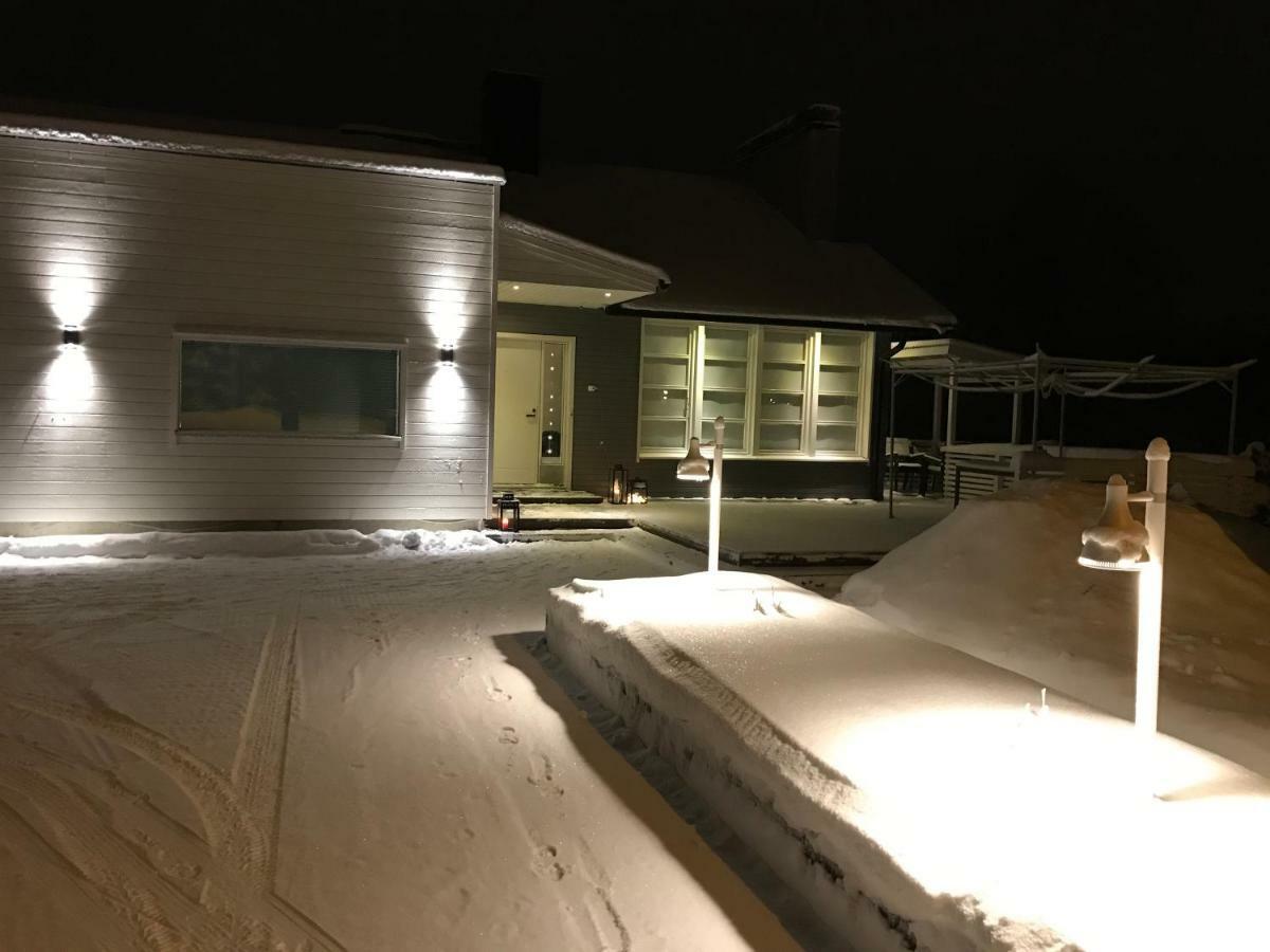 Scandinavian Style Villa Rovaniemi Exterior photo
